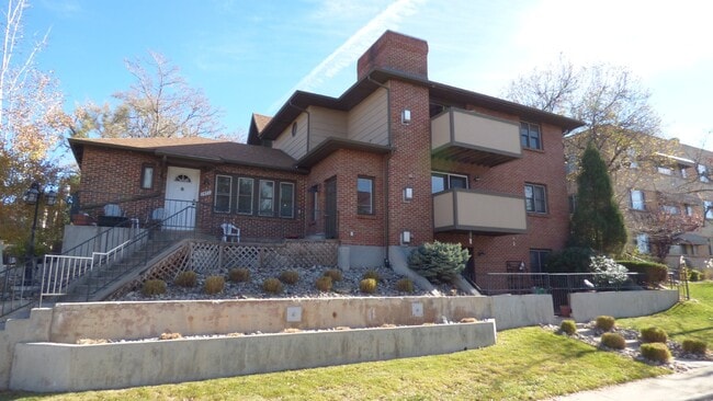 2BR/1BA Park Hill Condo in Denver - MOVE I... - 2BR/1BA Park Hill Condo in Denver - MOVE I...