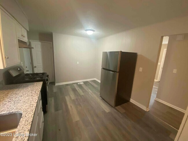 Foto del edificio - 1533 S 32nd St