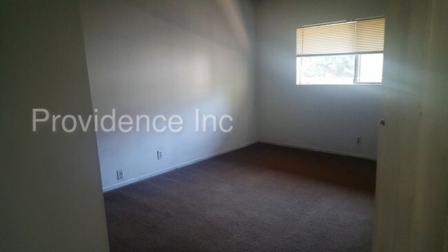 Foto del edificio - 3583 Kindred Ave
