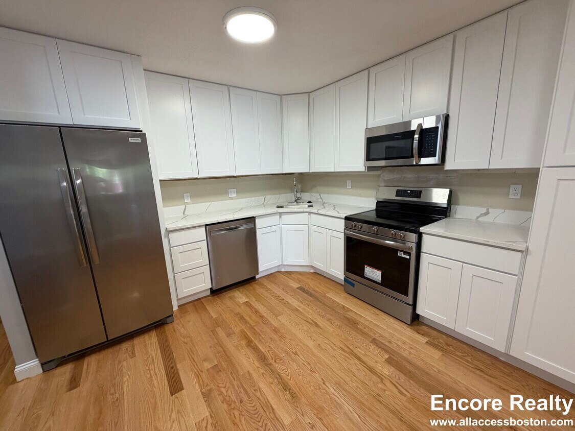 Foto principal - 1850 Beacon St