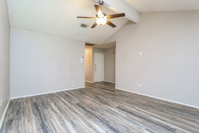 Foto del edificio - 4503 Tylergate Dr