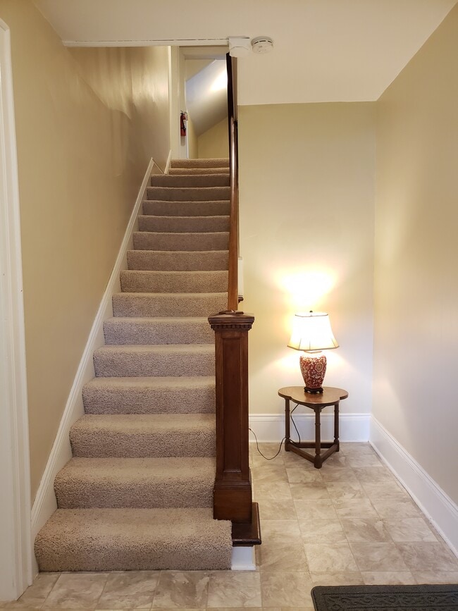 Front entrance - 454 W Wisconsin Ave