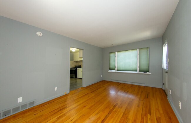 Foto del edificio - 513 E 9th St