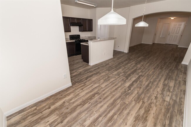 Foto del edificio - 9603 Schouten Dr