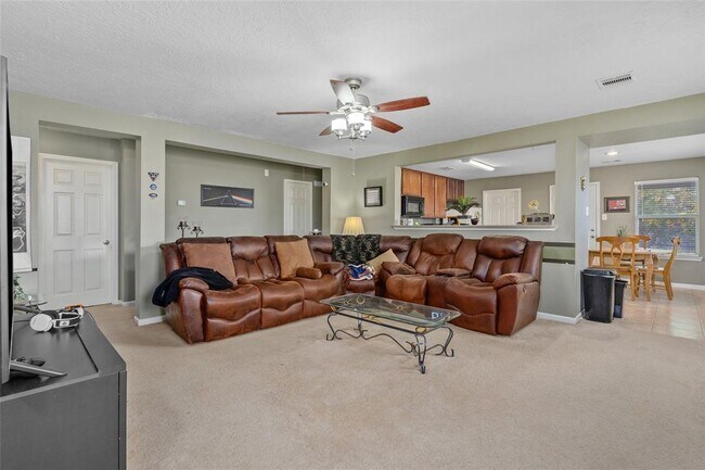 Building Photo - 14011 Autumn Ridge Trail Dr
