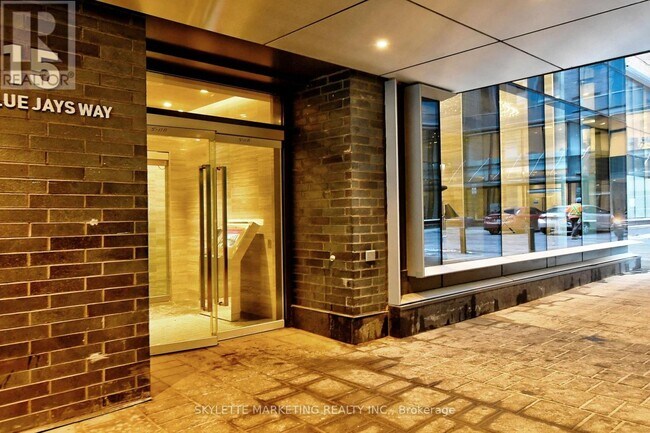 Building Photo - 115-3115 Blue Jays Way