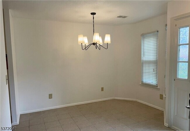 Foto del edificio - 805 Sunshine Ct