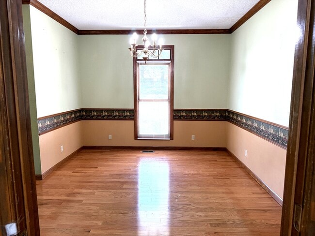 Building Photo - 124 Oak Bend Loop