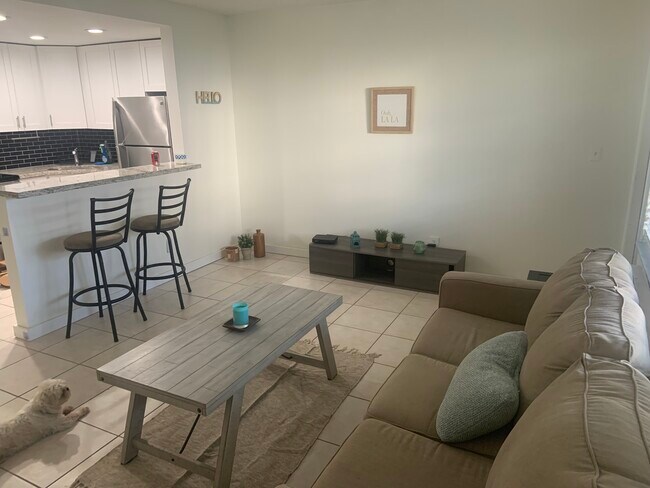 Foto del edificio - 5200 NE 24th Terrace