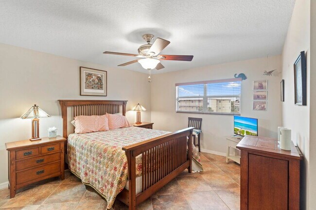 Foto del edificio - 2615 NE 1st Ct