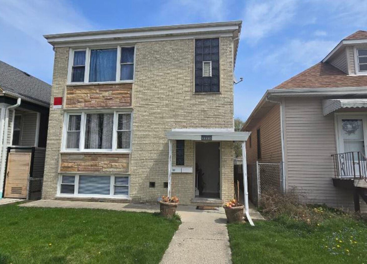 Primary Photo - 2223 N Natchez Ave