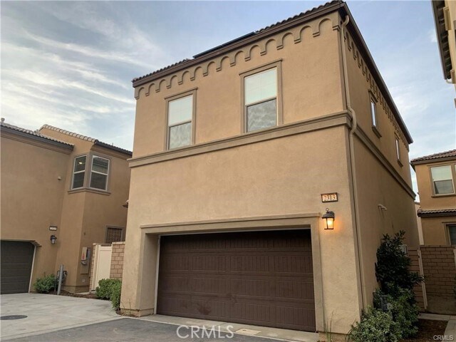 Primary Photo - 2313 Apple Ct