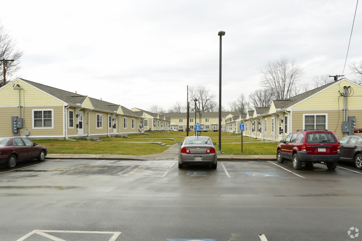 Building Photo - Pulaski Homes