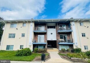 Building Photo - 11322 Cherry Hill Rd
