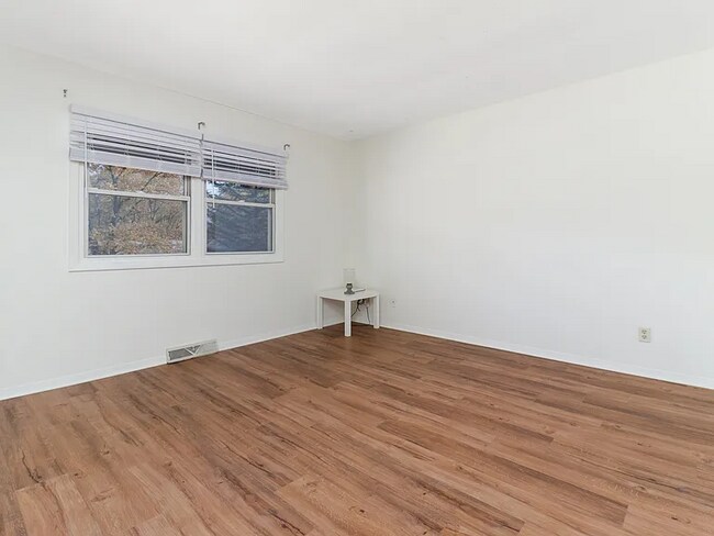 Foto del edificio - 913 S Linden St