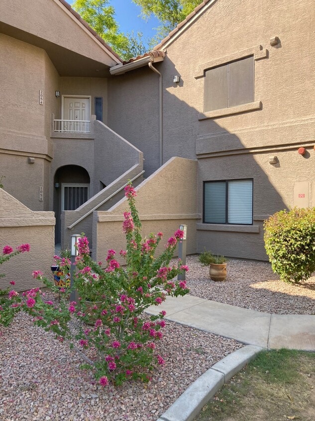 15050 N Thompson Peak Pkwy Unit 2054, Scottsdale, AZ 85260 Condo for