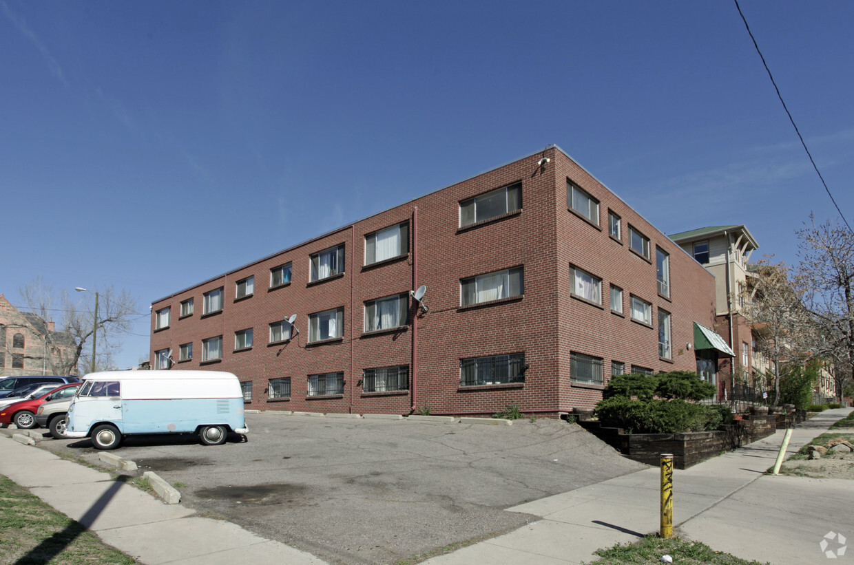 3001 Umatilla St - 3001 Umatilla Street Apartments