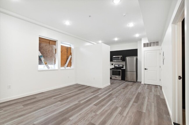 Building Photo - 6161 Walnut Street, Unit 1C