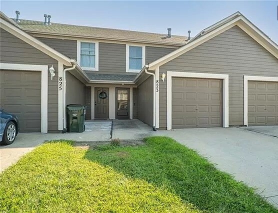 Foto principal - 823 N Evergreen St