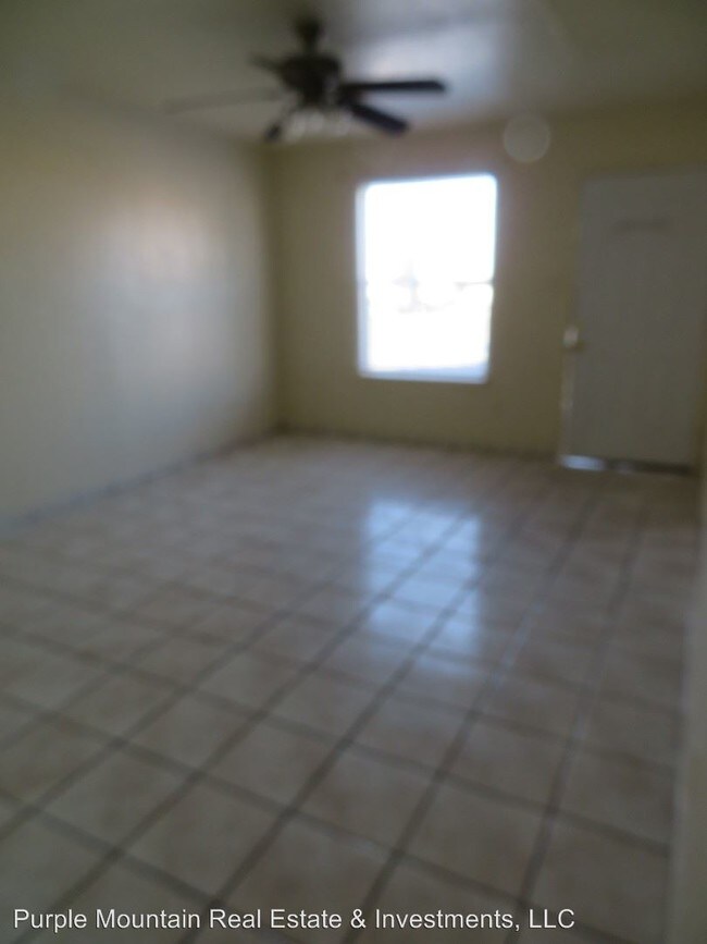 Building Photo - 2472 La Fonda Cir