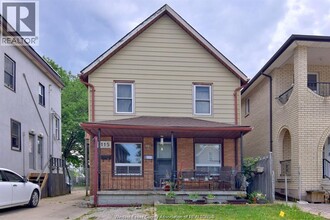 Building Photo - 1115 Marion Ave