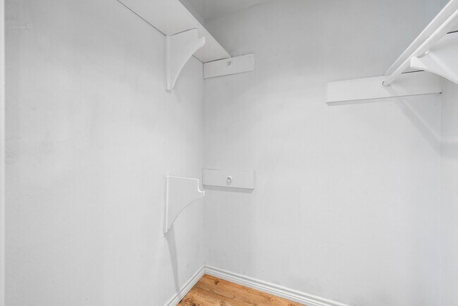 Foto del edificio - 8826 Langdon Ln