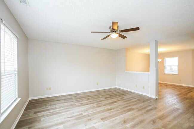 Building Photo - 3405 Summer Breeze Cir