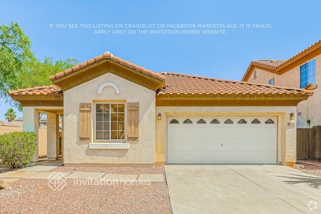 Building Photo - 2032 E Carla Vista Dr