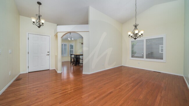 Building Photo - Beautiful Ranch Home in Charleston Place