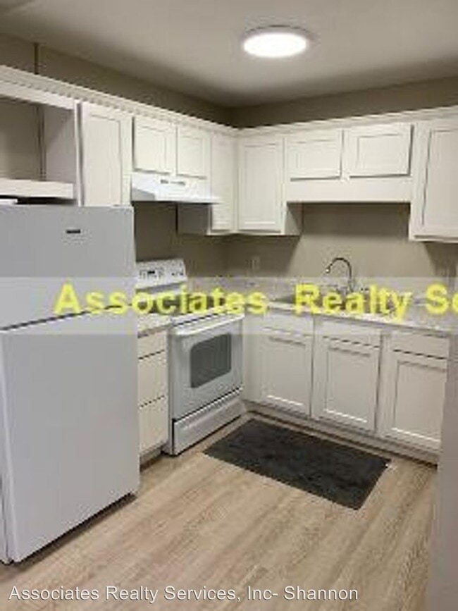 Building Photo - 2 br, 1 bath Apartment - 821 NE 8th Ave