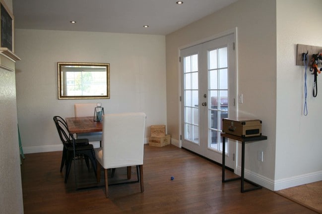 Building Photo - 33 Oxford