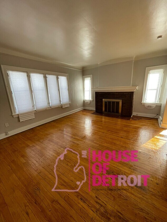 Foto principal - 14551 Mettetal St