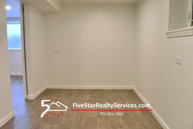 Foto del edificio - 1511 N California Ave