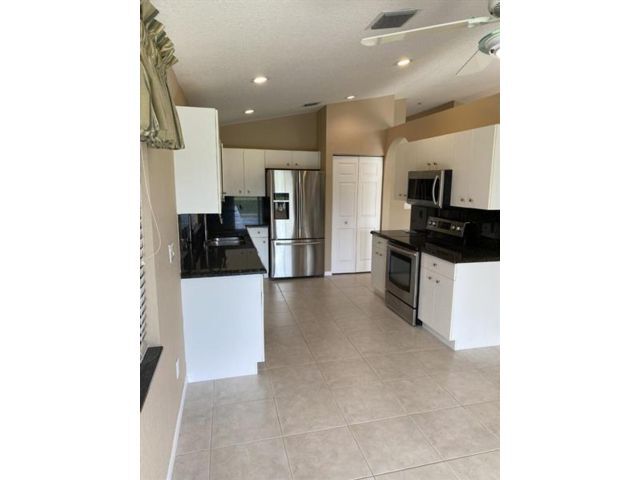 Building Photo - 8764 Chunnel Dr