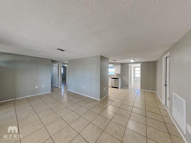 Foto del edificio - 9136 Suffolk Ln