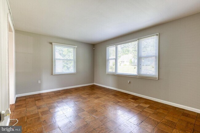 Foto del edificio - 806 Templecliff Rd