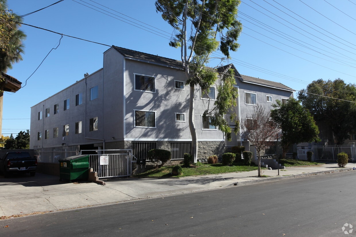 Building Photo - 7344 Eton Ave