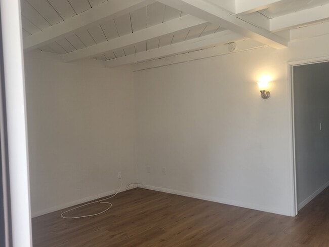 Foto del edificio - 4030 Ingraham St