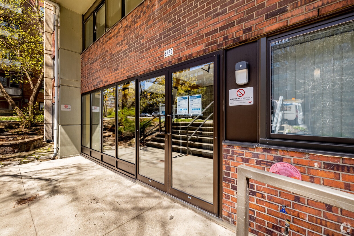 Place Northcrest Apartments 6225 Northcrest Montréal, QC