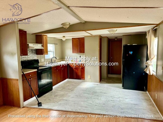 Foto del edificio - 8630 Grimes Rd