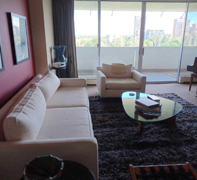 Foto del edificio - 1250 N Humboldt St