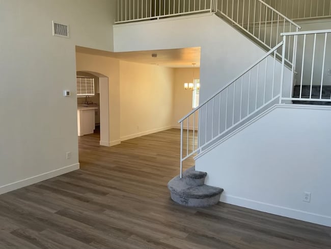 Building Photo - 3320 Twin Bridges Ct