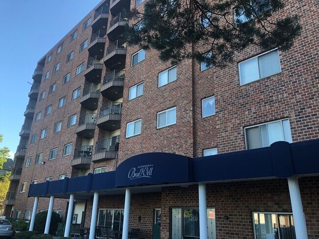 Foto del edificio - 230 Willard St