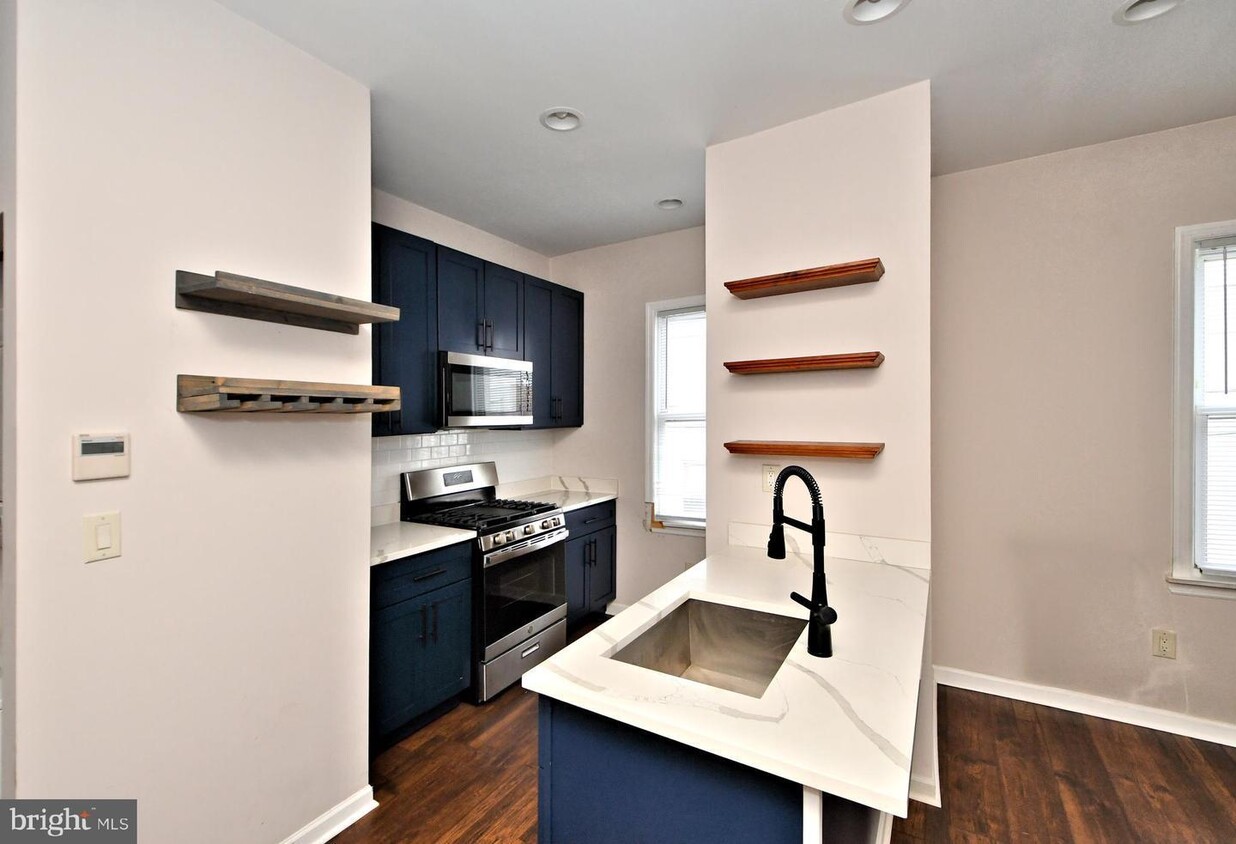 Primary Photo - 2126 Mifflin St