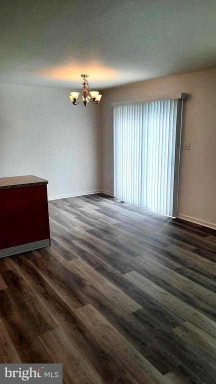 Foto del edificio - 2420 Newtown Dr