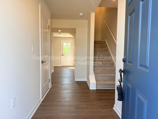 Foto del edificio - 372 Grand Silo Rd