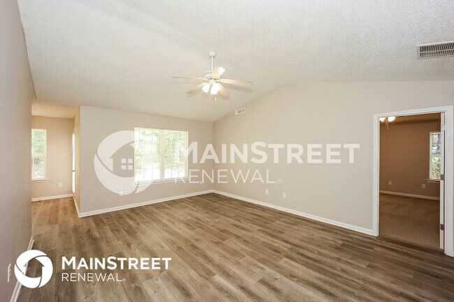 Foto del edificio - 64 Mineral Springs Ln