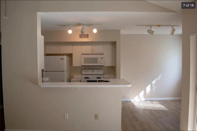 Building Photo - 2600 S University Dr