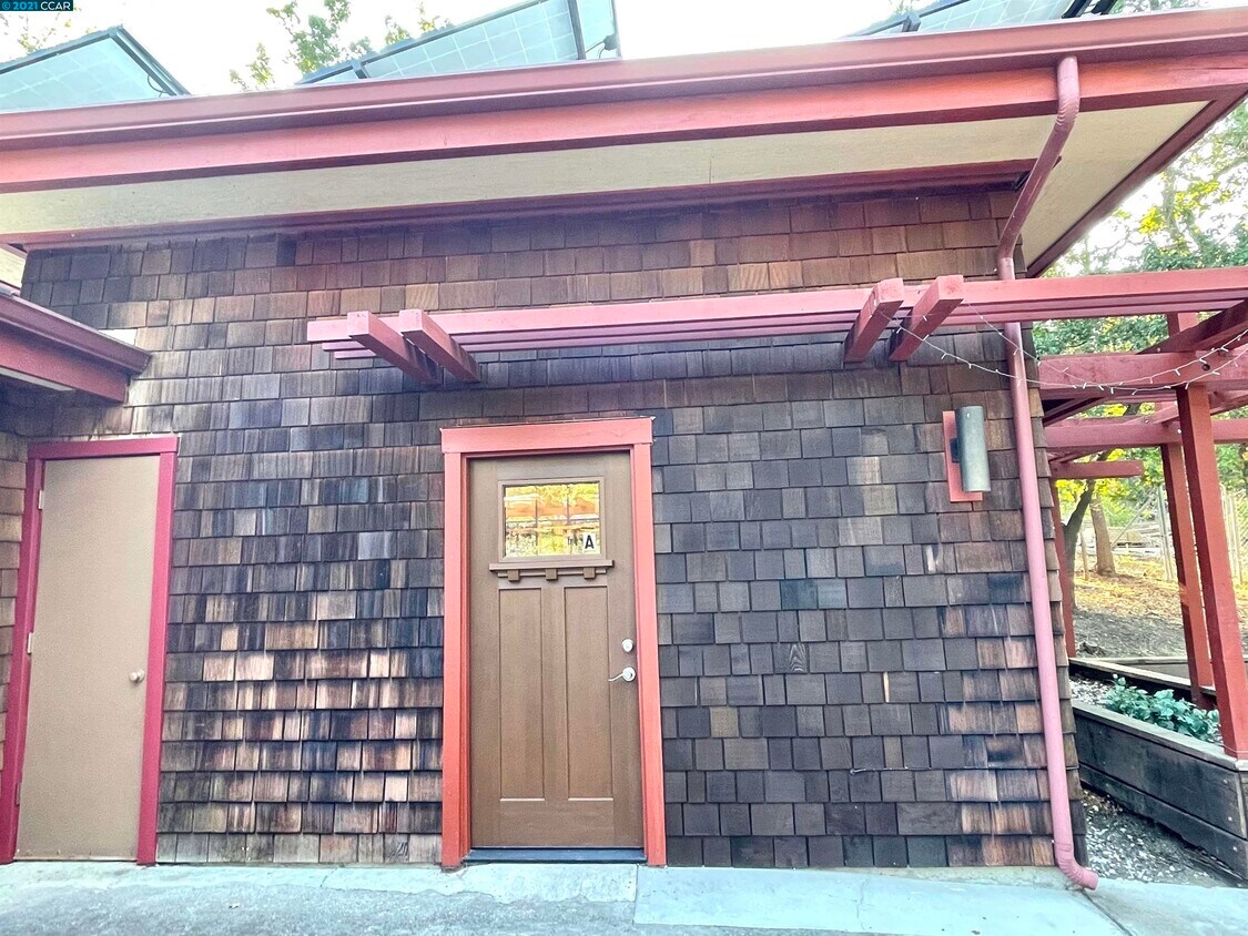Foto principal - 351 Shady Glen Rd