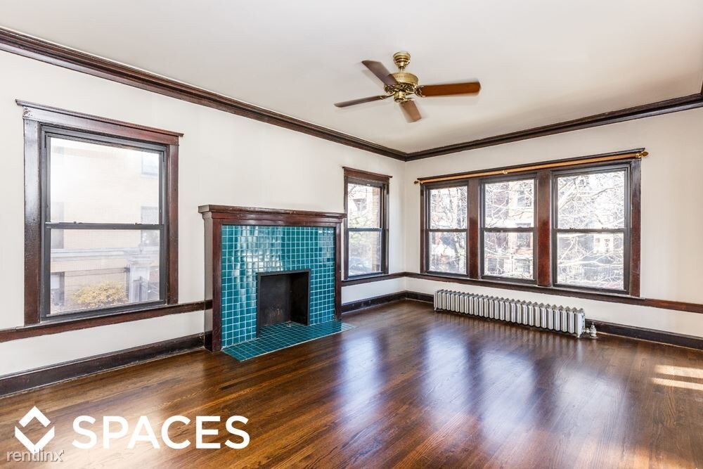 Foto principal - 2418 N Sawyer Ave